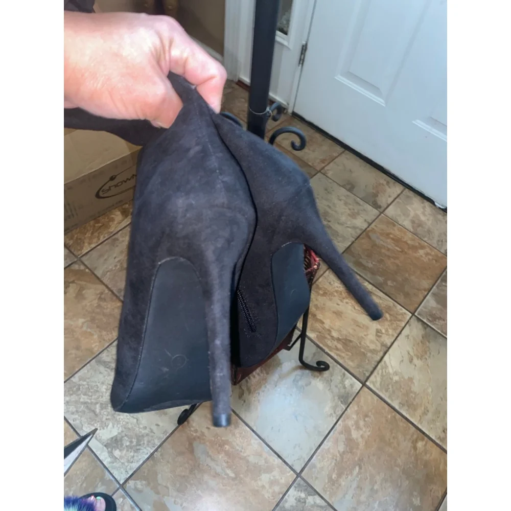 Women's Fashion Nova thigh high Boots Size 8